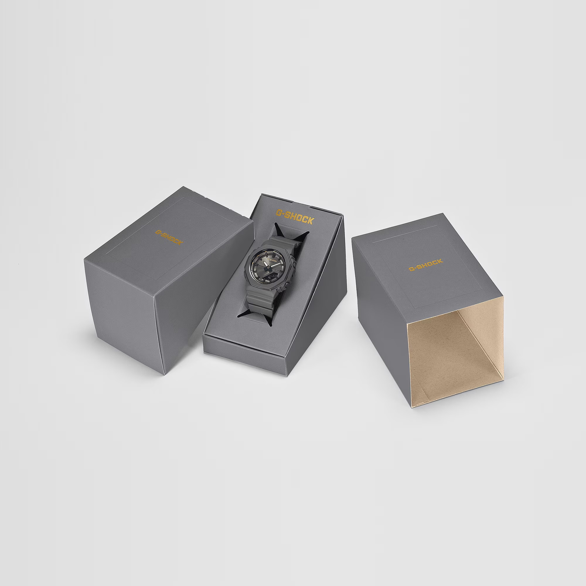 GMA-P2126W_package (2)